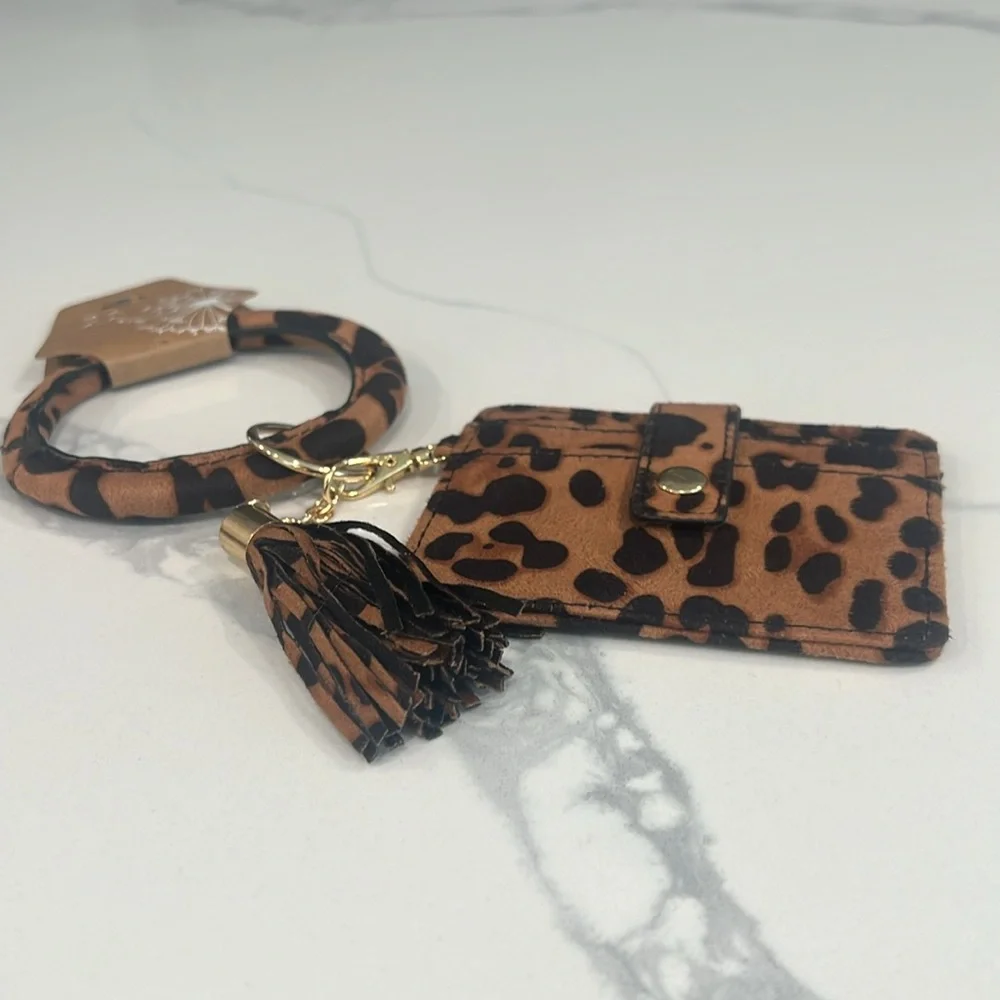 Cute. Key Ring & Card Holder. - Picture 14 of 16